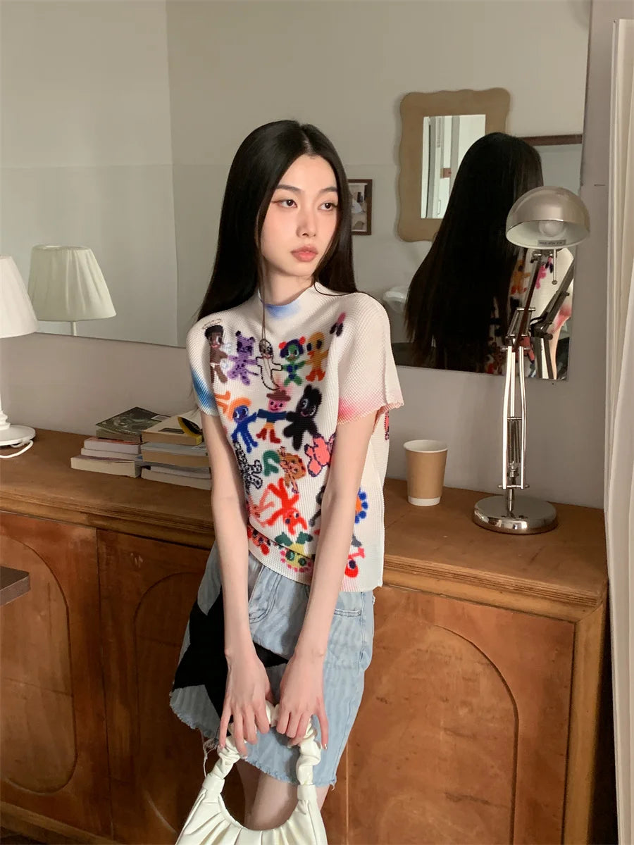 AYDENMONTANA CHEERART 2024 Women's Summer Artist Graffiti Crop Tee - White Designer Pleated Graphic T-Shirt