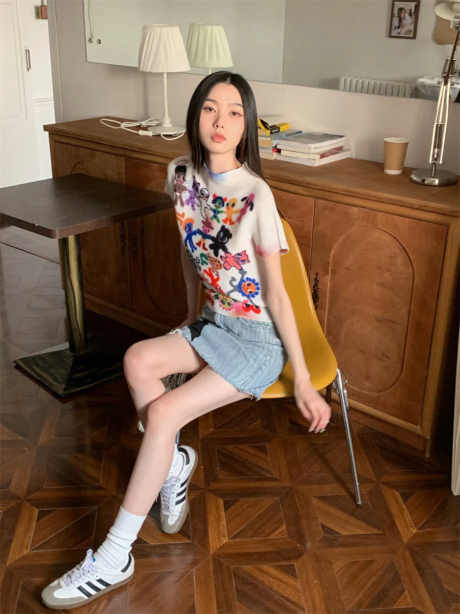 AYDENMONTANA CHEERART 2024 Women's Summer Artist Graffiti Crop Tee - White Designer Pleated Graphic T-Shirt